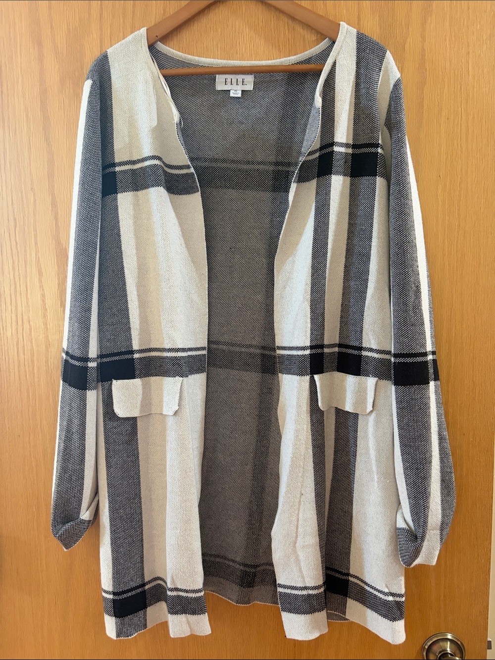 Elle Plaid Open-Front Cardigan in Cream and Black